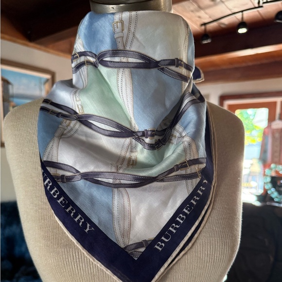 Vintage Burberry Blue and White Scarf - Picture 1 of 3